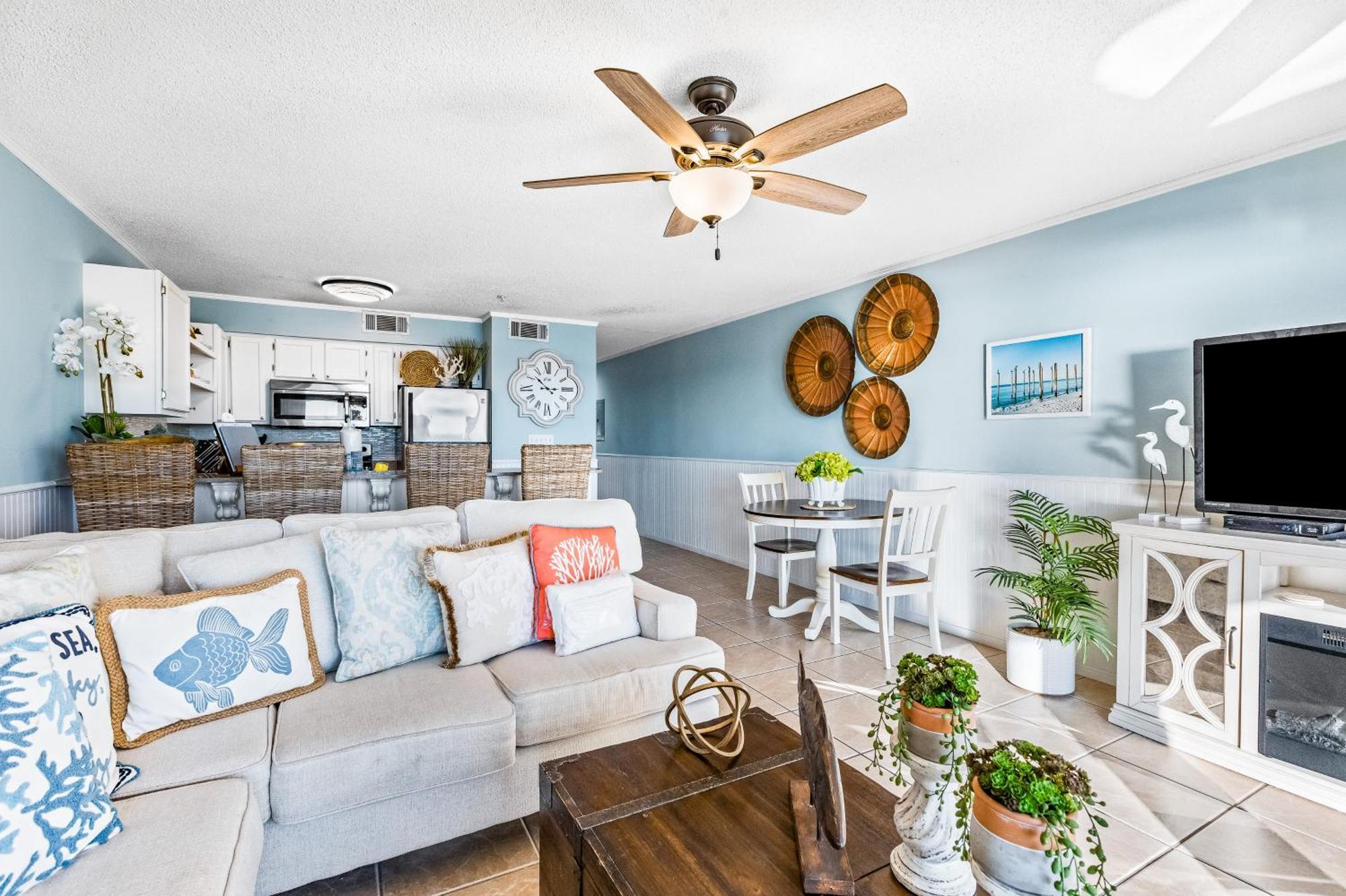 Crystal Sands II Destin Room photo